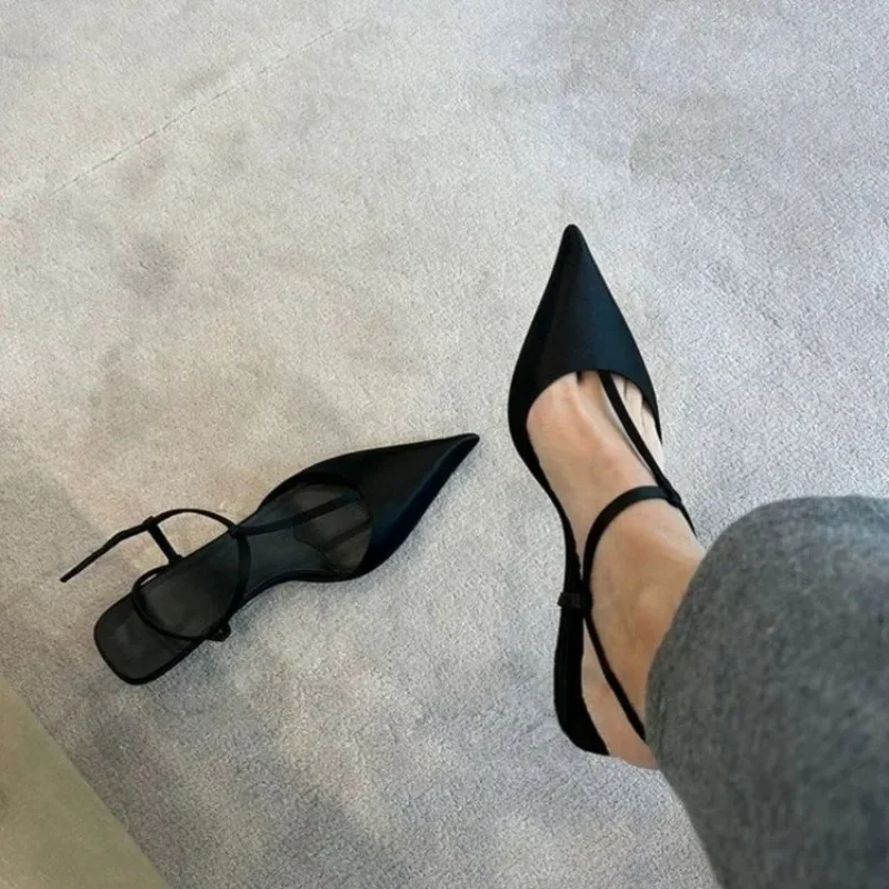 Sandals - Sepatu untuk Wanita Sandal Wanita Ujung