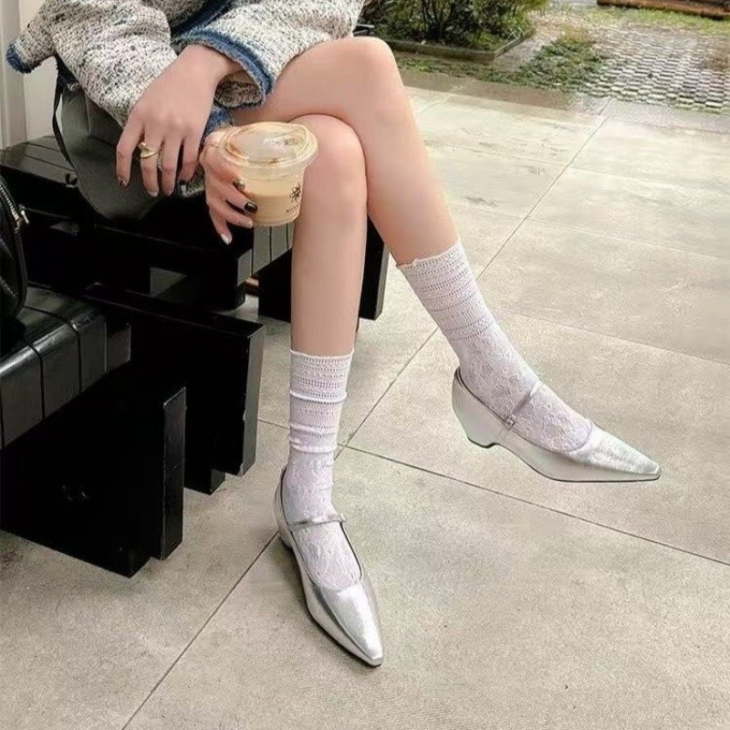 Sepatu Wanita Model Terbaru 20 - Sandals ulasan dan harga