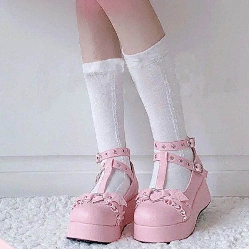 Sepatu Mary Janes Wedges Gespe - Boots ulasan dan harga