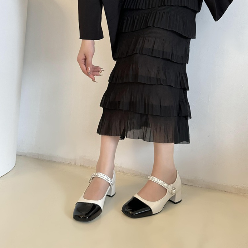 Sepatu Hak Tinggi Tebal Model  - Sandals ulasan dan harga