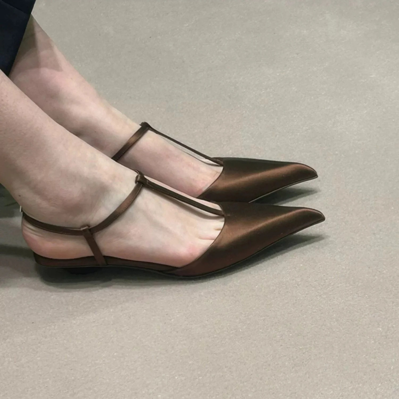 Sepatu untuk Wanita Sandal Wan - Sandals ulasan dan harga